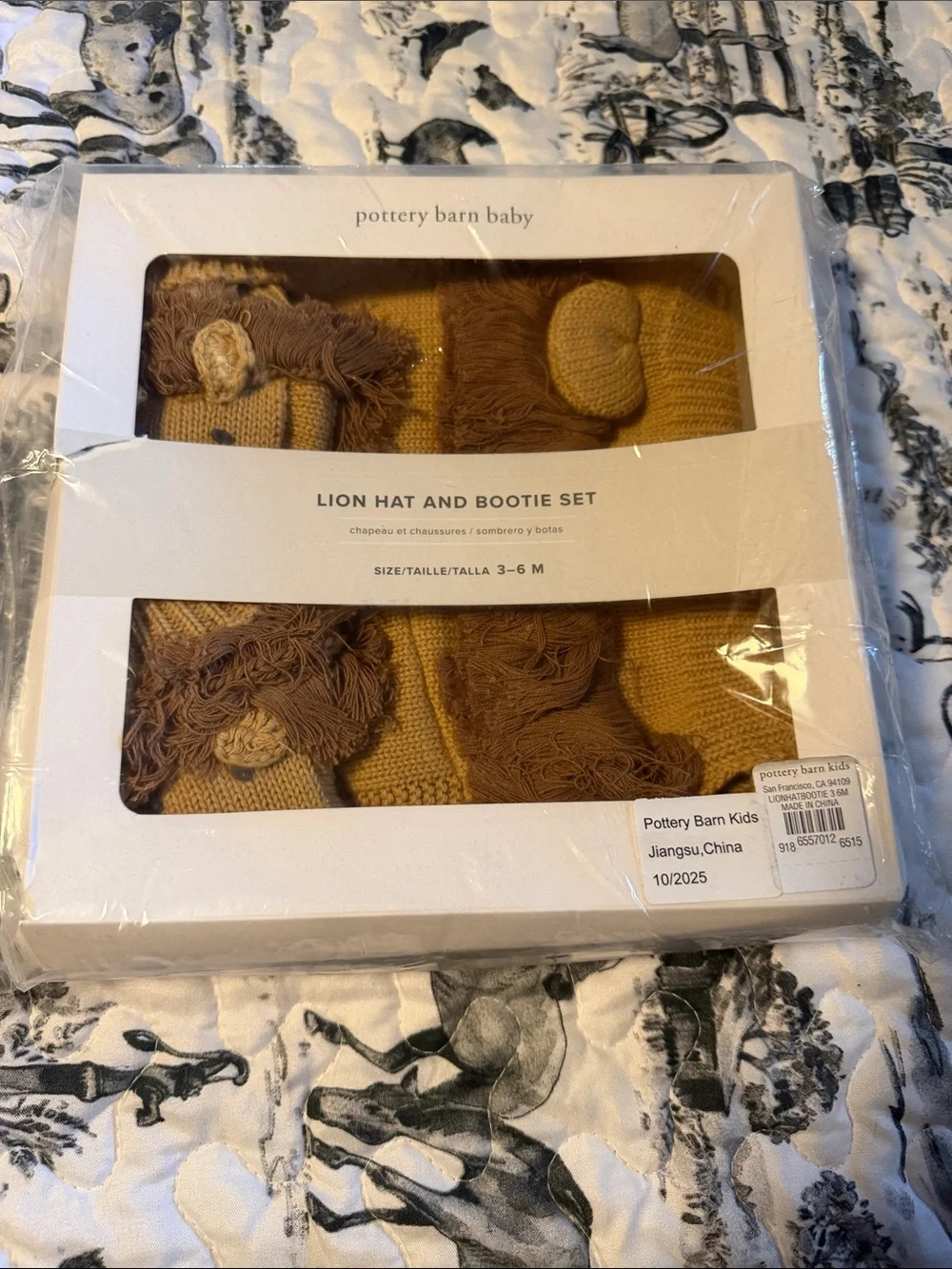 Pottery Barn Kids Lion Knit Baby Hat & Booties Set in Camel Sz 3-6 months BN